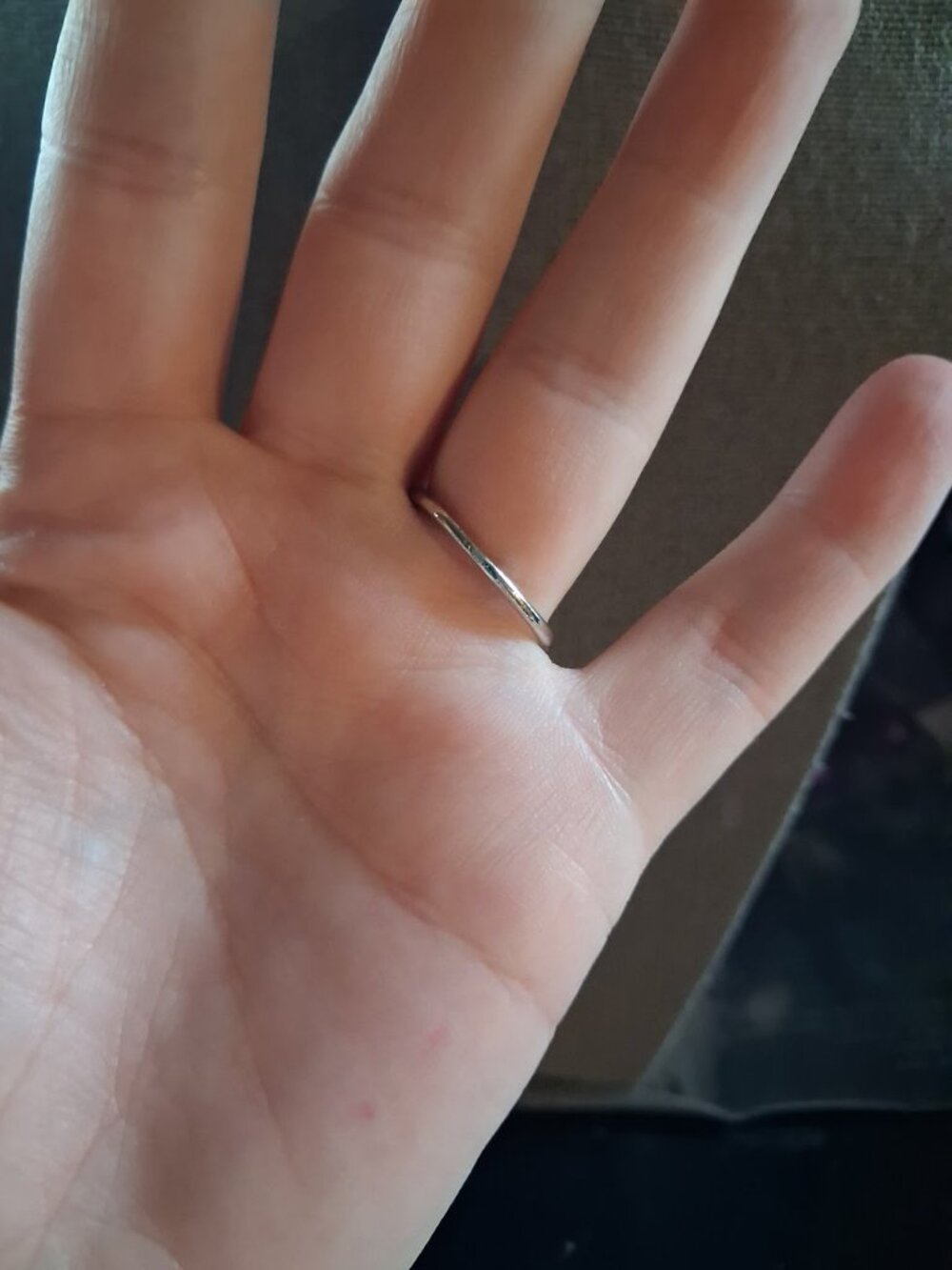 Unique ring - Picture 5 of 5